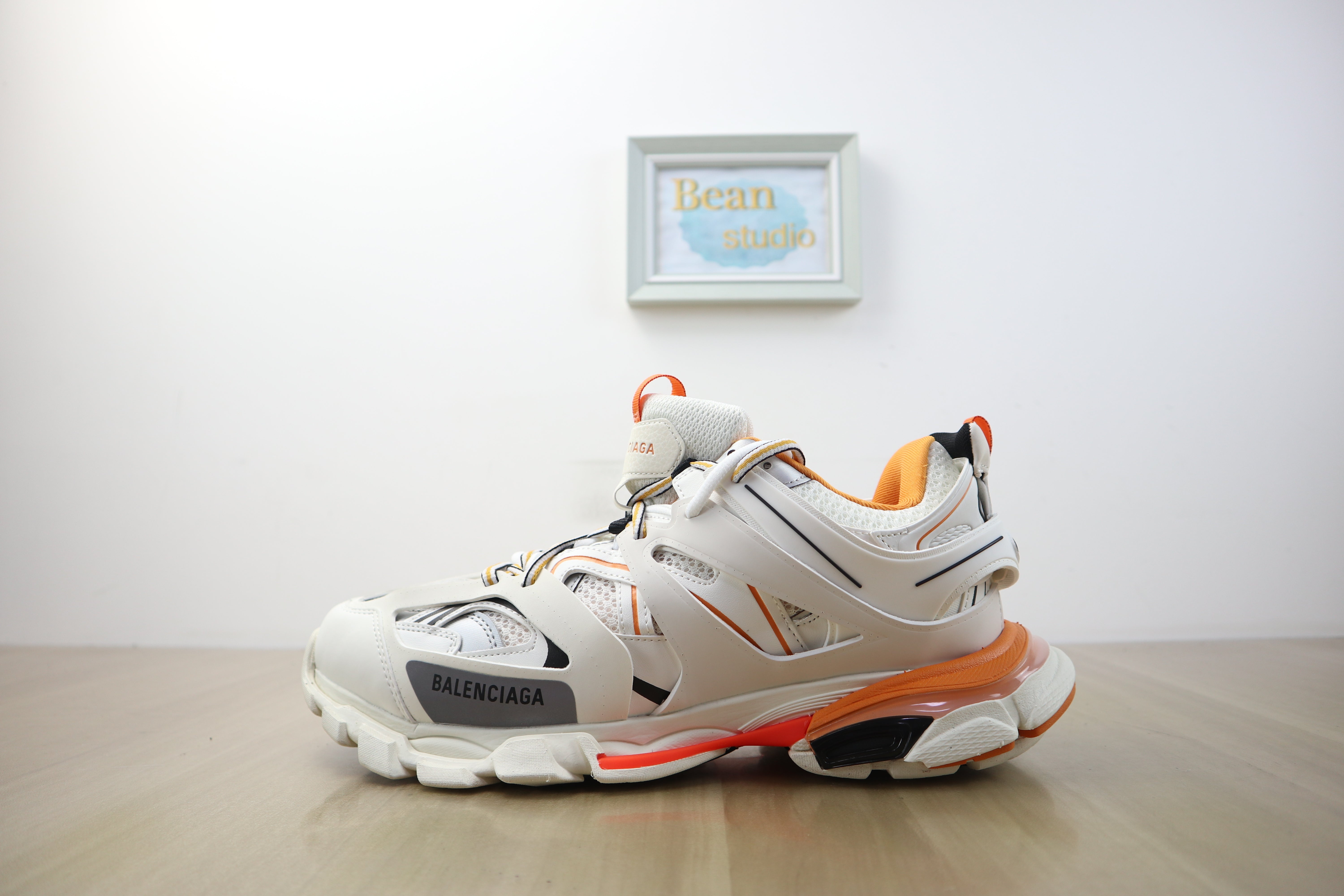 Balenciaga blanche et orange new arrivals