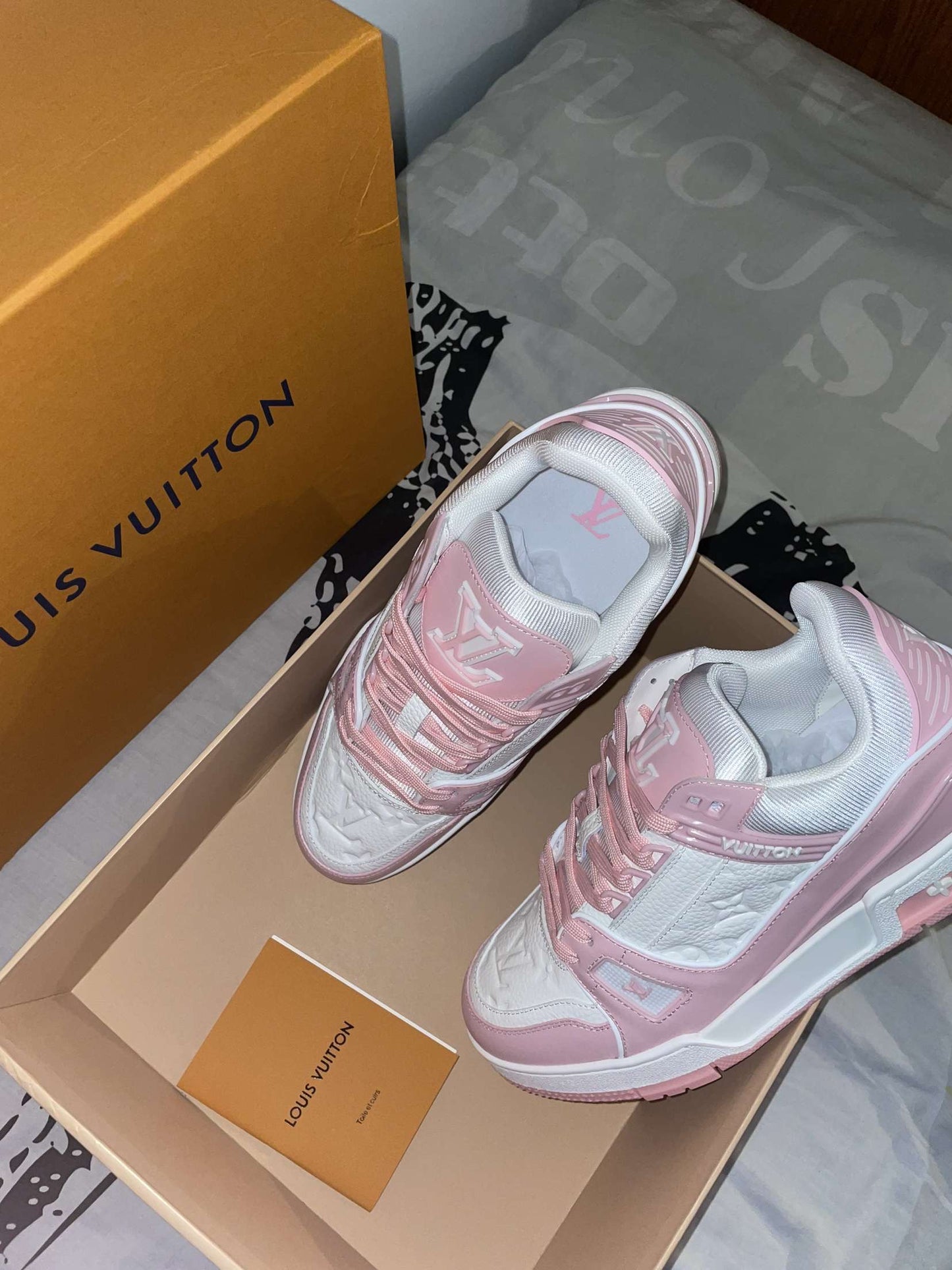 Lv trainers rose facture – Ringo shopping