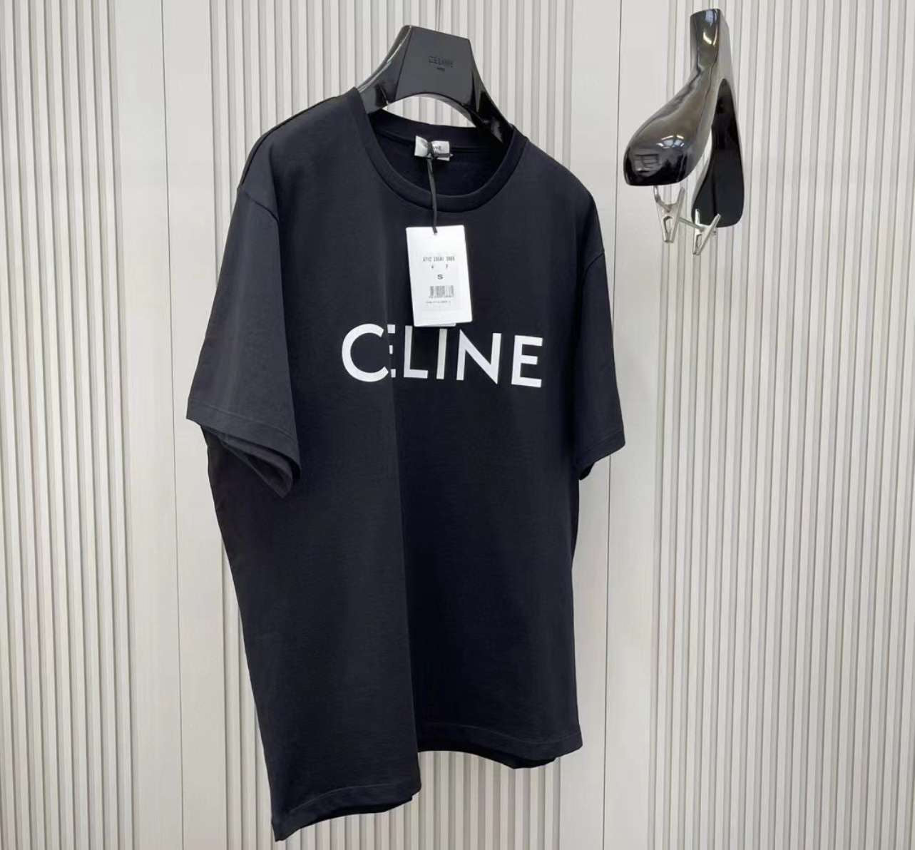 Shop CELINE Celine t-shirt in cotton (2X764671Q.01EA, 2X764671Q.38AW) by  _NOIR_