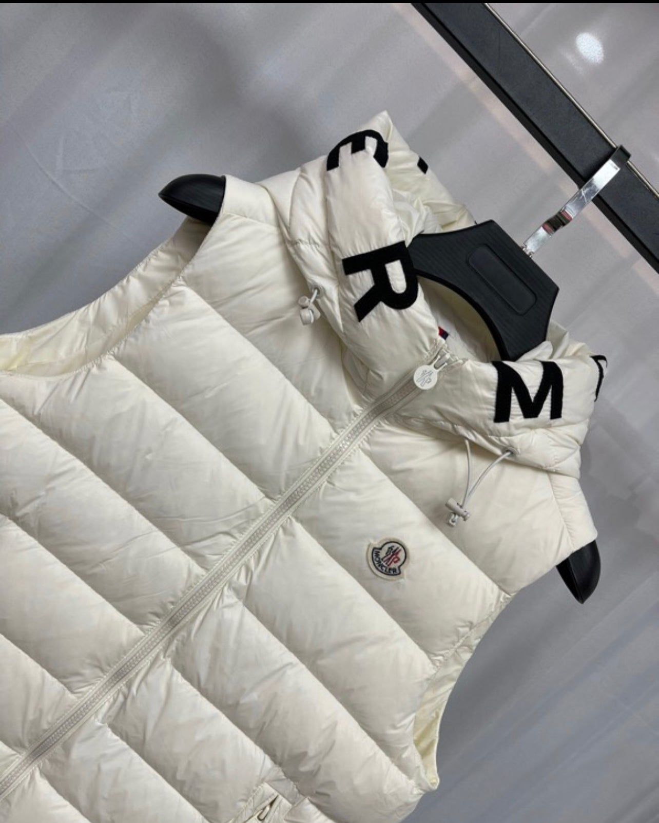 Doudoune sans best sale manche moncler blanche